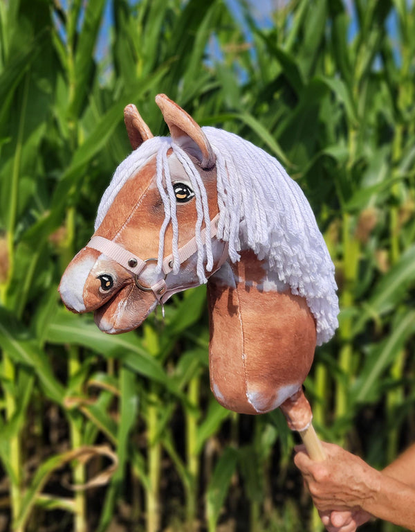 Premium Keppihevonen / Hobby Horse - Tobiano bay white A3