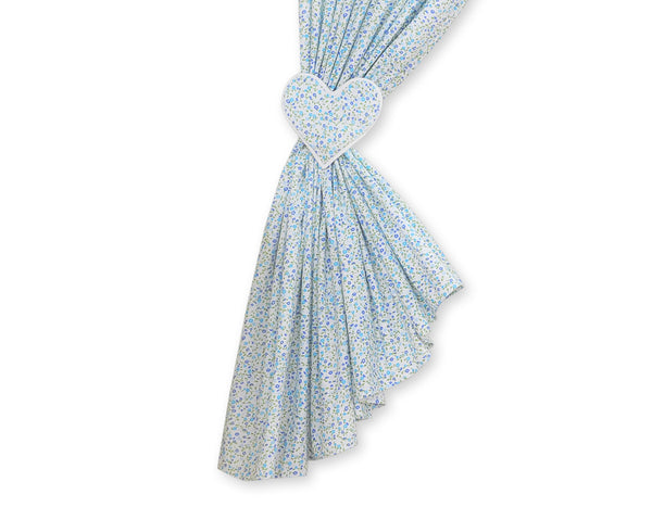 Verhot Lastenhuoneeseen - Hanging Hearts Black Dots On White