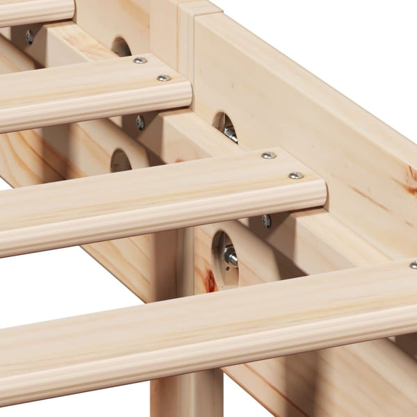 Sängynrunko ilman patjaa 140x190 cm täysi mänty