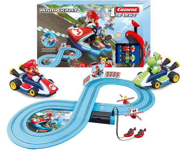 Carrera First -autorata, Nintendo Mario Kart -teemalla. Radoilla ajavat Mario ja Yoshi -hahmot. Suositeltu ikä: 24 kuukautta ja sitä vanhemmat.