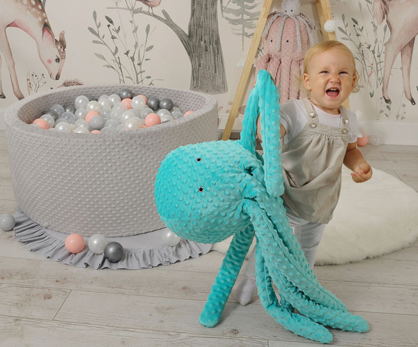 Mustekala Pehmolelu - Polka Dot Minky