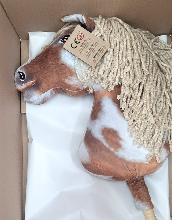 Premium Keppihevonen / Hobby Horse - Tobiano bay beige A3