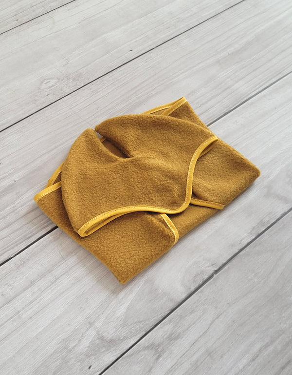 Keppihevosen Loimi Ja Korvahuput A3 - Honey Yellow