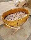Moseskori Jalustalla - Puuvilla - Honey Yellow