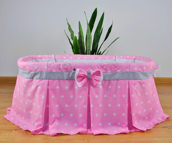Milly Mally Cradle Sweet Melody -sänky, jossa 4-in-1-kaukosäädin ja kuunsirppimobile.