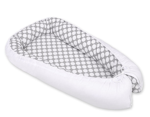 Unipesä - White Dots/White