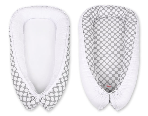 Unipesä - White Dots/White