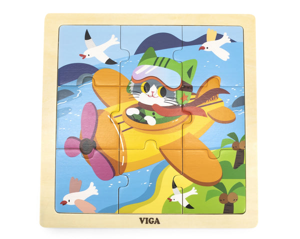 Pehmeäpintainen lentokonepuzzle, jossa yhdeksän osaa ja pahvialusta.