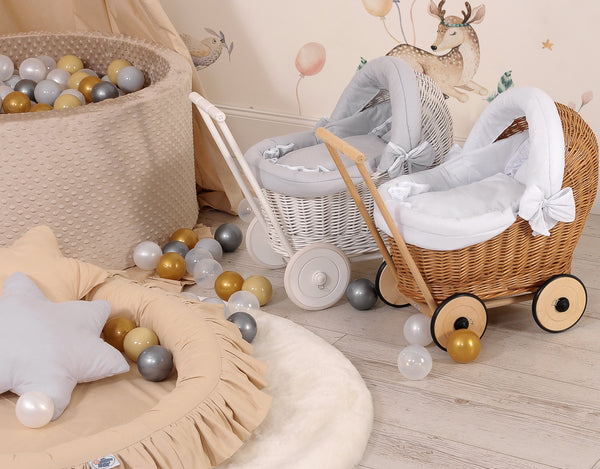 Nukkevaunu - White With Grey