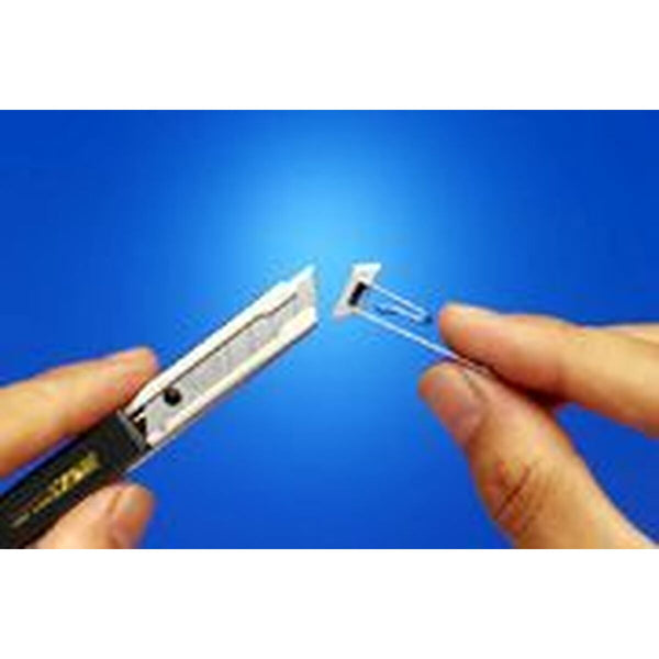 Olfa Leikkuri 9 mm Hopeinen