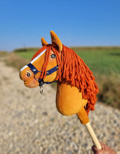 Keppihevonen A4 - Chestnut Horse A4