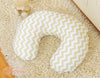 Monikäyttöinen ergonominen imetystyyny -chevron beige