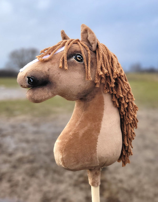 Super Hobby Horse - Super Hobby Horse Premium keppihevonen vaalea kastanjanruskea A3