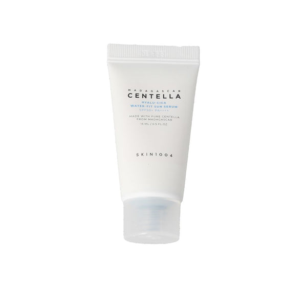 Skin1004 - Madagascar Centella sérum solar water-fit hyalu-cica Spf50+ 15 ml