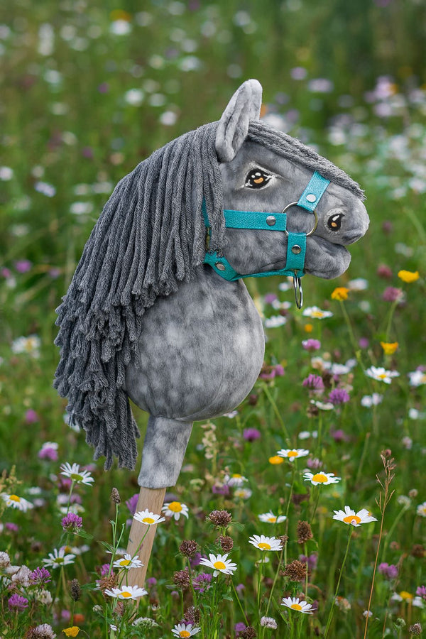 Super Hobby Horse - Super Hobby Horse Premium keppihevonen dapple grey hevosella ja harmaalla harjalla A5