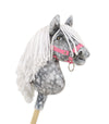 Super Hobby Horse - Super Hobby Horse Premium keppihevonen pilkullinen harmaa hevonen valkoisella harjalla A4