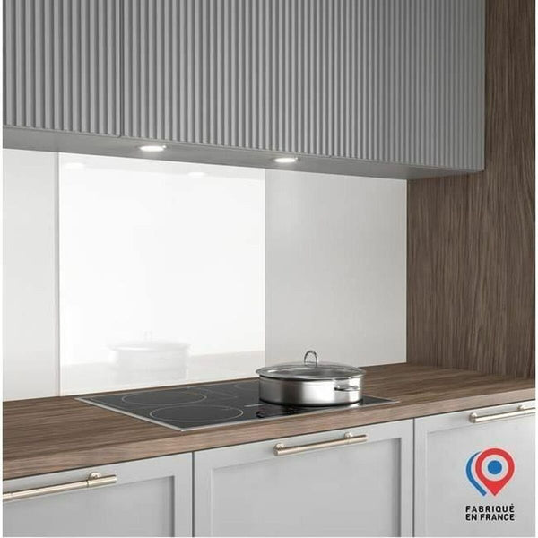 Aurys Liesituuletin Valkoisella Suojalevyllä