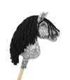 Super Hobby Horse - Super Hobby Horse Premium keppihevonen - kirjava harmaa hevonen mustalla harjalla A4