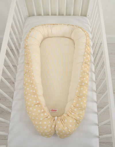 Unipesä - White Dots On Beige/ Beige Strips
