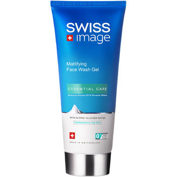 Swiss Image - Swiss Essential Care Huokosia supistava & mattapinnan antava vaahtoava kasvojen puhdistusaine 150 ml