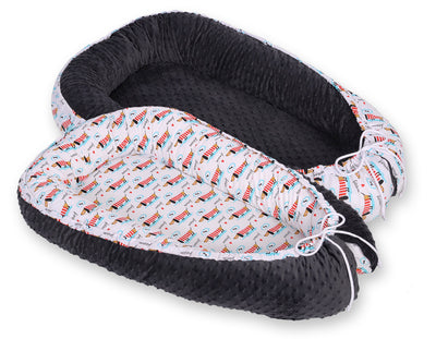 Kaksipuolinen Premium Minky Unipesä - doggies