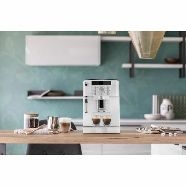 DeLonghi Magnifica S superautomaattinen kahvinkeitin, valkoinen