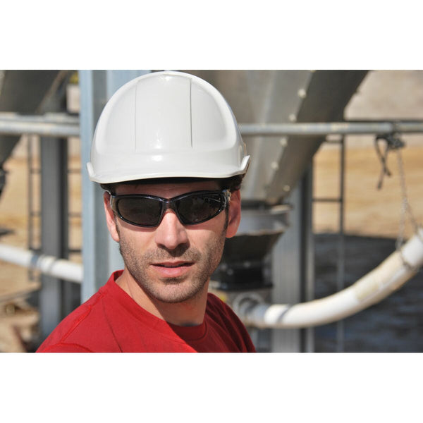 Eagle Polykarbonaatti Turvalasit UV-suojalla