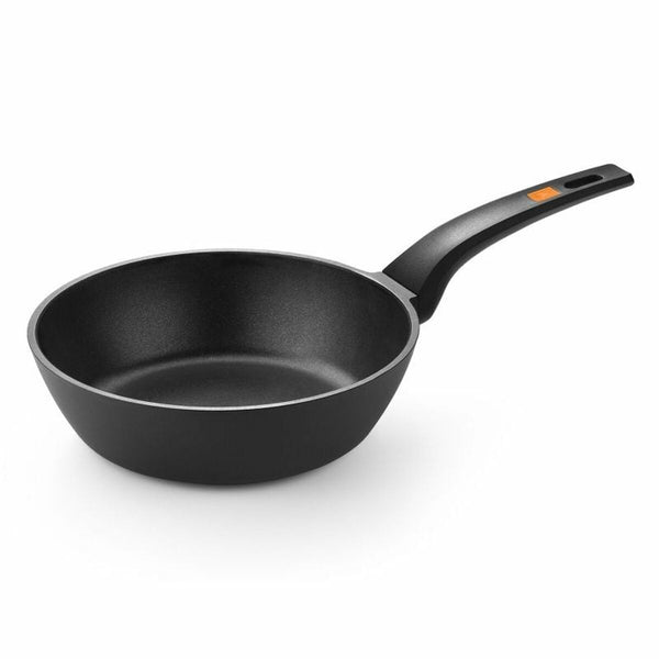 BRA Paistinpannu 24 cm Musta Alumiini
