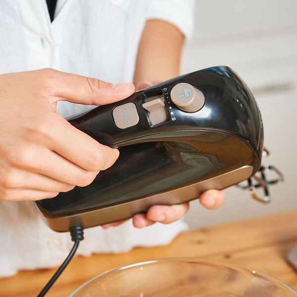 Black & Decker käsisekoitin 500W, musta - Vuodevaatteet.fi