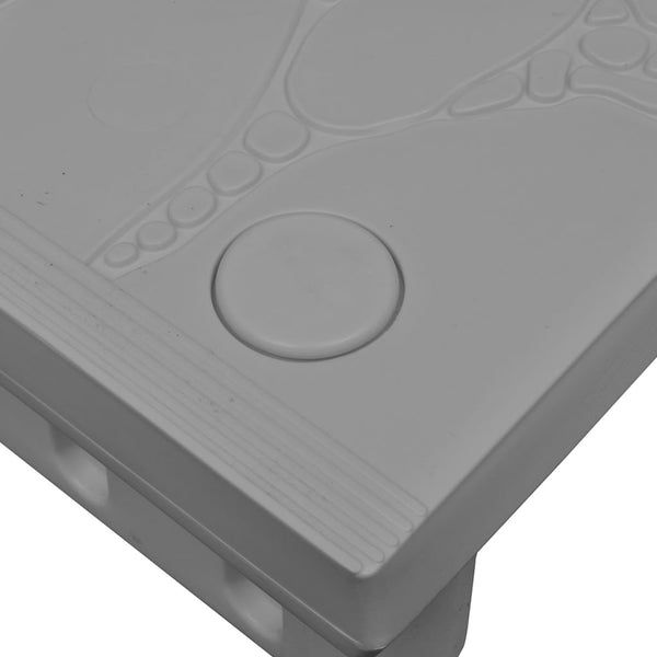 Harmaat kylpyportaat Zarzarel