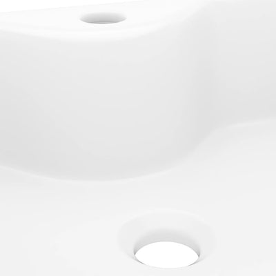 Keraaminen Kylpyhuoneen Pesuallas Hanareiällä Valkoinen Neliö