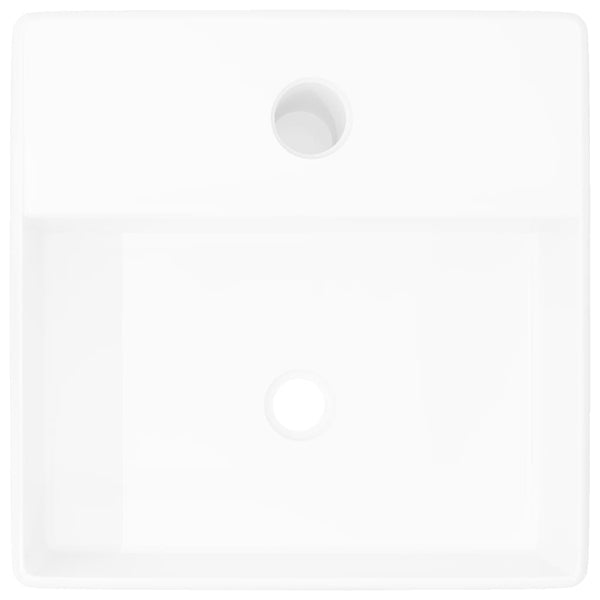 Valkoinen keraaminen pesuallas hanareiällä neliö Laisha