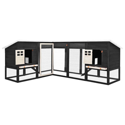 Kanin ulkohäkki harmaa ja valkoinen täysi kuusi