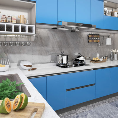 Taivaansininen itseliimautuva huonekalukalvo Nyree 500x90cm (pvc)