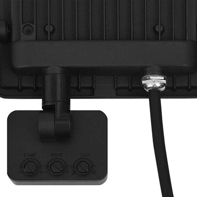 Lämmin valkoinen led-valonheitin sensorilla Sasa 10 W