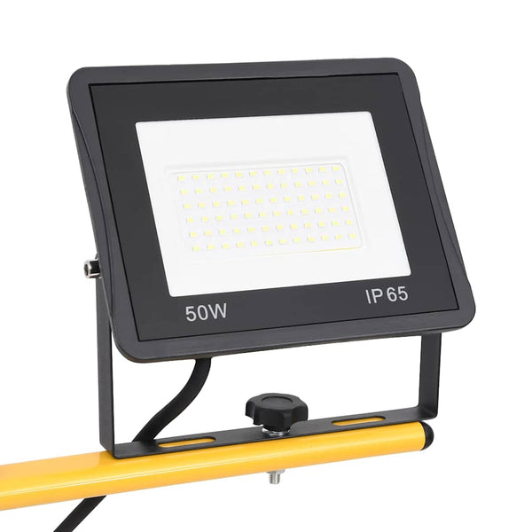 LED-valonheitin kolmijalalla 2x50 W kylmä valkoinen