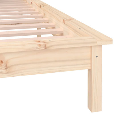 Sängynrunko LED-valoilla 120x190 cm Small Double täysi puu