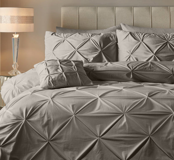 Samettipussilakana Pintuck Zand 200 x 200/220