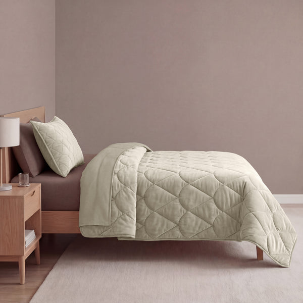 VUODEVAATTEET - Lazy peitto Velvet Taupe/Harmaa ylellisillä tyynyliinoilla Tyynyliina