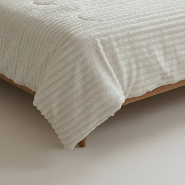 VUODEVAATTEET - Lazy peitto Rib premium Beige Tyynyliinoilla