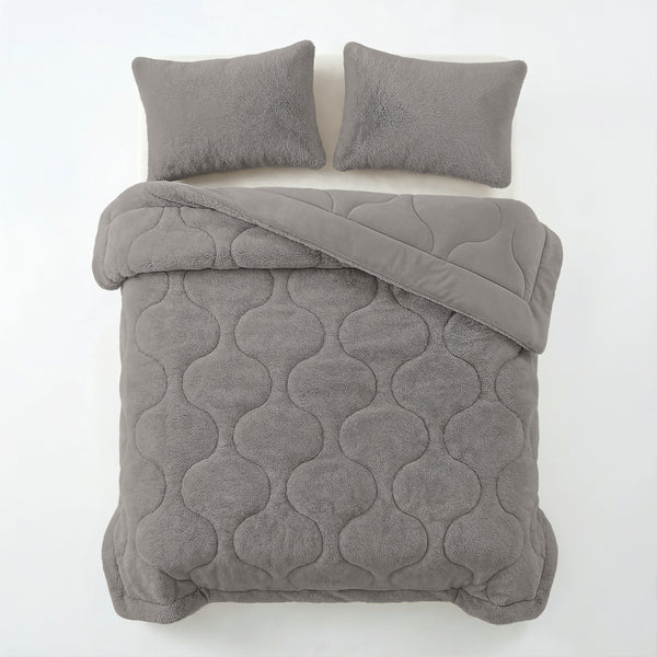 VUODEVAATTEET - Lazy peitto tekoturkis Taupe/harmaa tyynyliinoilla