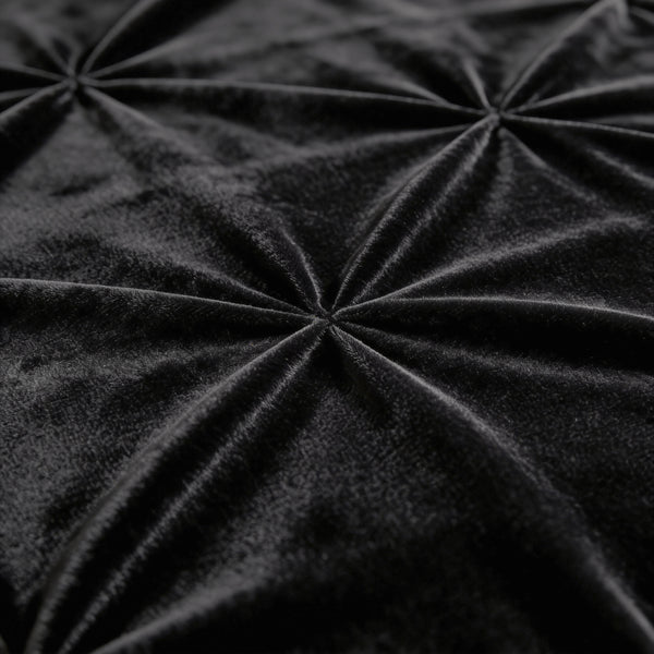 VUODEVAATTEET - Lazy Velvet Pintuck Musta Lazy peitto