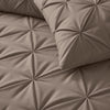 VUODEVAATTEET - Lazy Pintuck Tyynyliina 2Pack Taupe