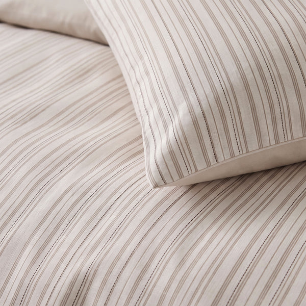 VUODEVAATTEET - Lazy peitto Max Beige/roosa tyynyliinoilla