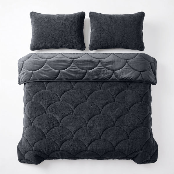 VUODEVAATTEET - Lazy Teddy/Sametti musta Tyynyliinoilla Lazy peitto