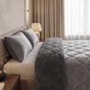 VUODEVAATTEET - Lazy Teddy/Velvet Taupe/harmaa Tyynyliinalla Lazy peitto