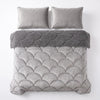 VUODEVAATTEET - Lazy Teddy/Velvet Taupe/harmaa Tyynyliinalla Lazy peitto