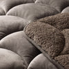 VUODEVAATTEET - Lazy Teddy/Sametti Taupe/Ruskea Tyynyliinoilla Lazy peitto