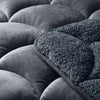 VUODEVAATTEET - Lazy Teddy/Velvet Antrasiitti Tyynyliinoilla Lazy peitto