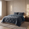 VUODEVAATTEET - Lazy Teddy/Velvet Antrasiitti Tyynyliinoilla Lazy peitto